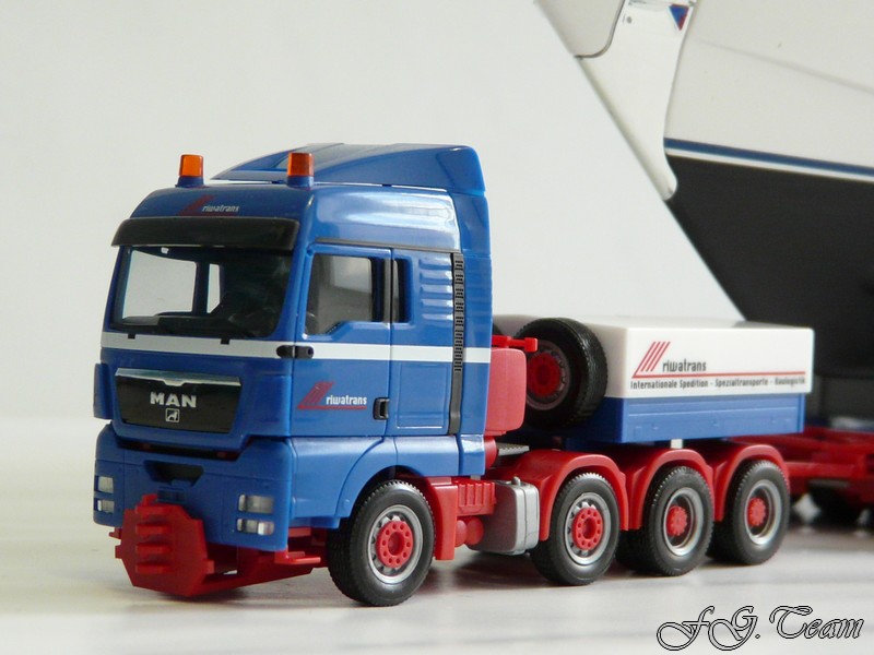 Man TGX Volvo FH CATWALK Riwatrans (4).JPG